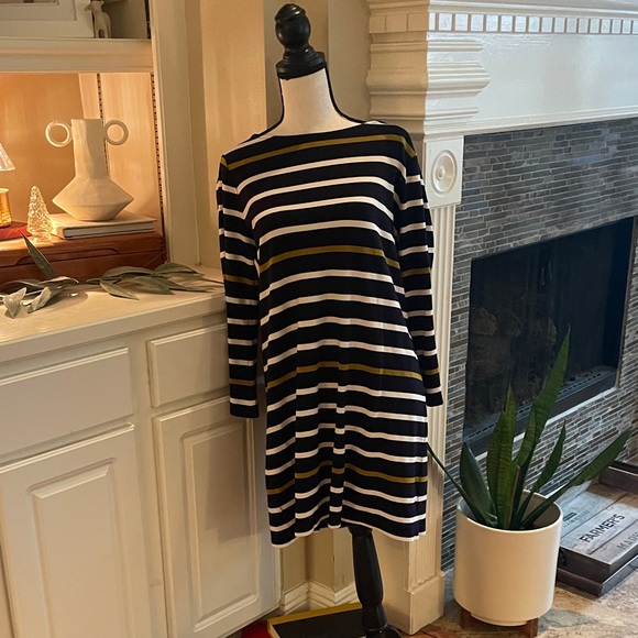 Ann Taylor Dresses & Skirts - Ann Taylor Monochrome Striped Knit